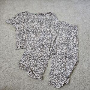 Leopard Print Honeydew Top and Pants Lounge Set M